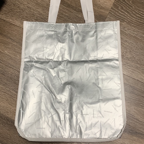 Lululemon reusable tote bag bundle - Picture 3 of 3